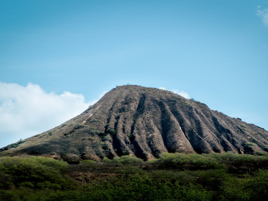 Hawaii scenic mountain view tropical landscape