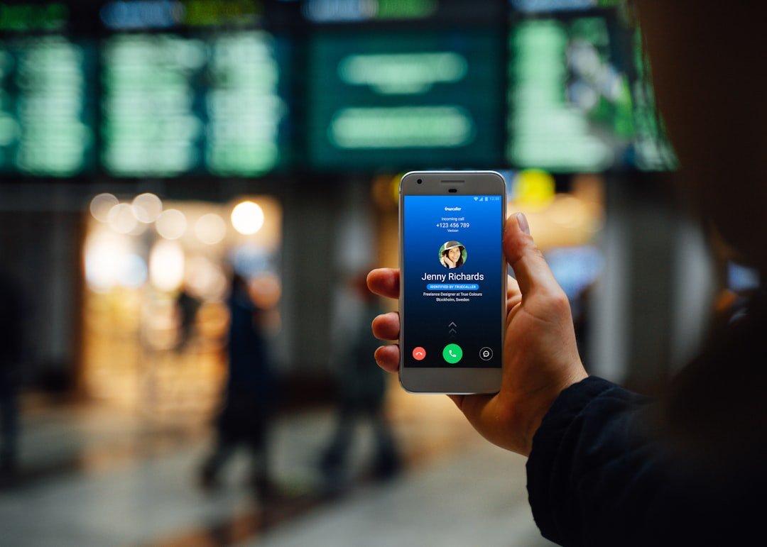 Airport traveler using smartphone mobile app