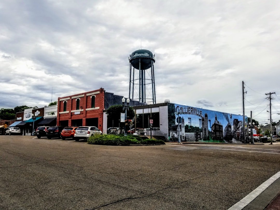 Charming small town art gallery in a Gulf Coast community