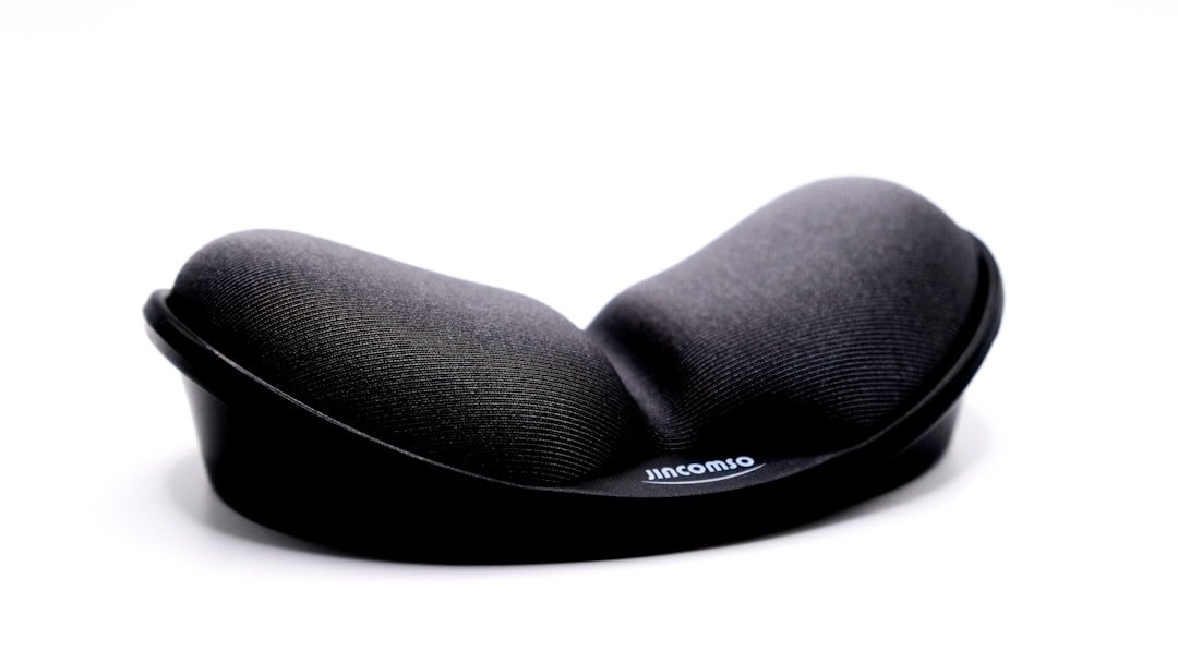 Ergonomic neck support pillow design for travel comfort
