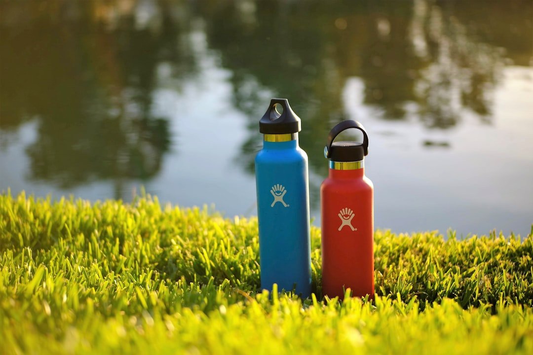 Insulated tumbler water bottle for outdoor travel