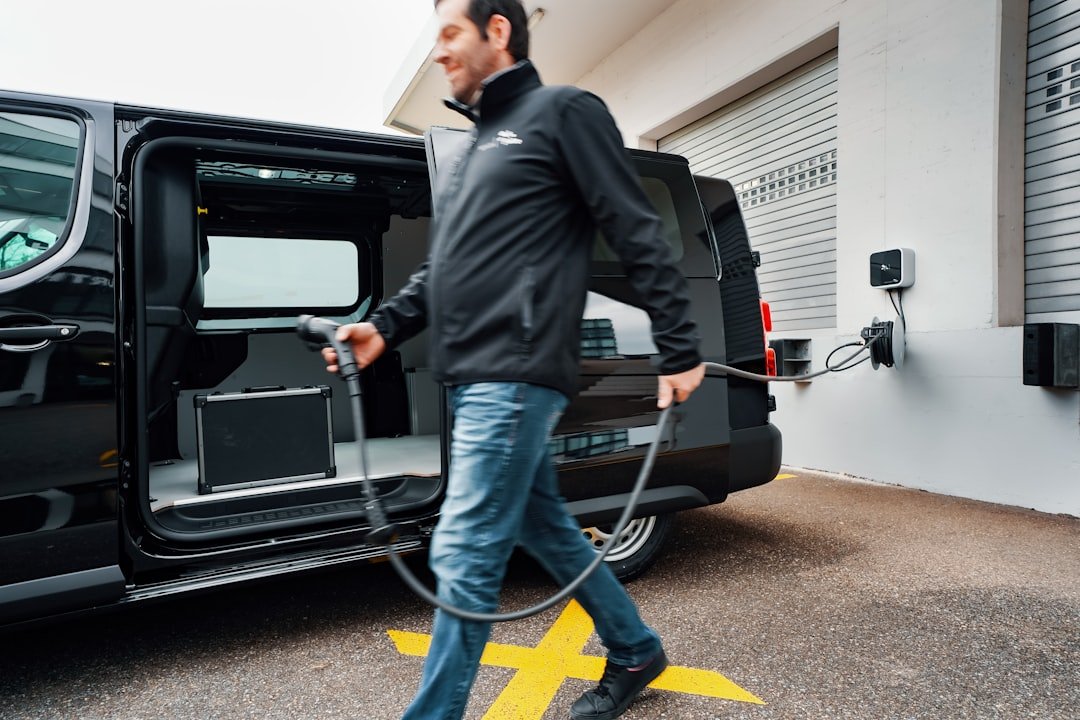 12 volt van electrical system and battery setup
